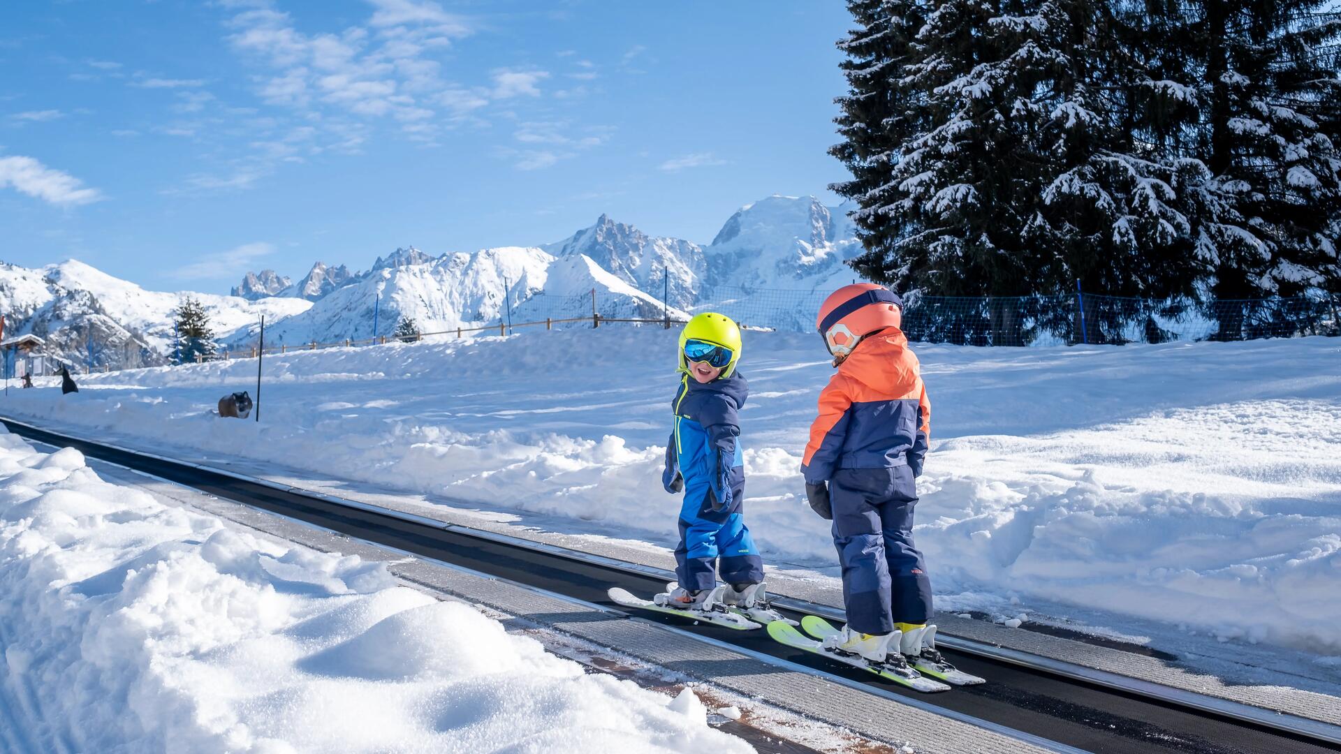 5 étapes pour bien préparer la valise de votre enfant pour des vacances au ski !
