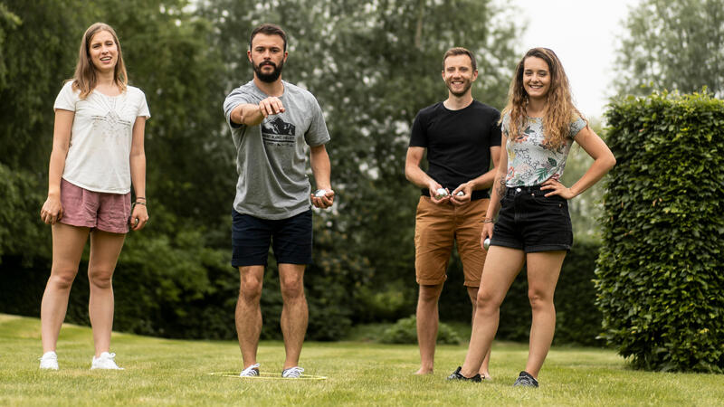 Vom Park direkt ins Herz: Warum Boule spielen so beliebt ist