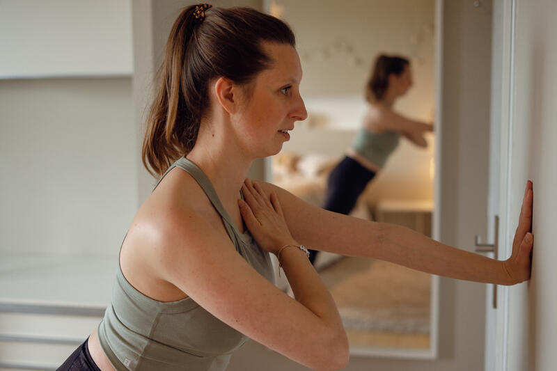 Czym jest pilates terapeutyczny i jak go uprawiać?