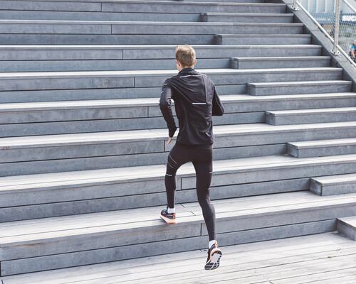 COMMENT S'ÉQUIPER POUR COURIR EN HIVER ?