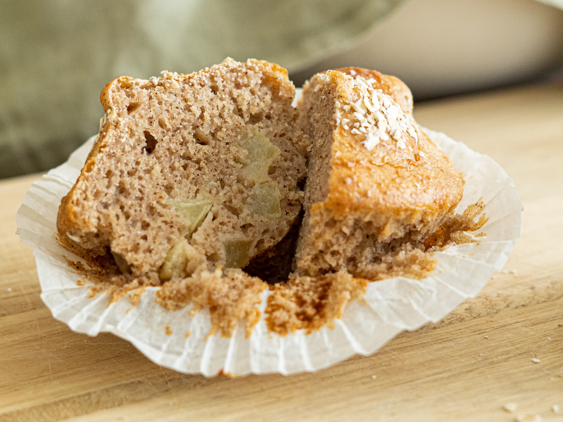 Bolo de proteína: muffins maçã e especiarias