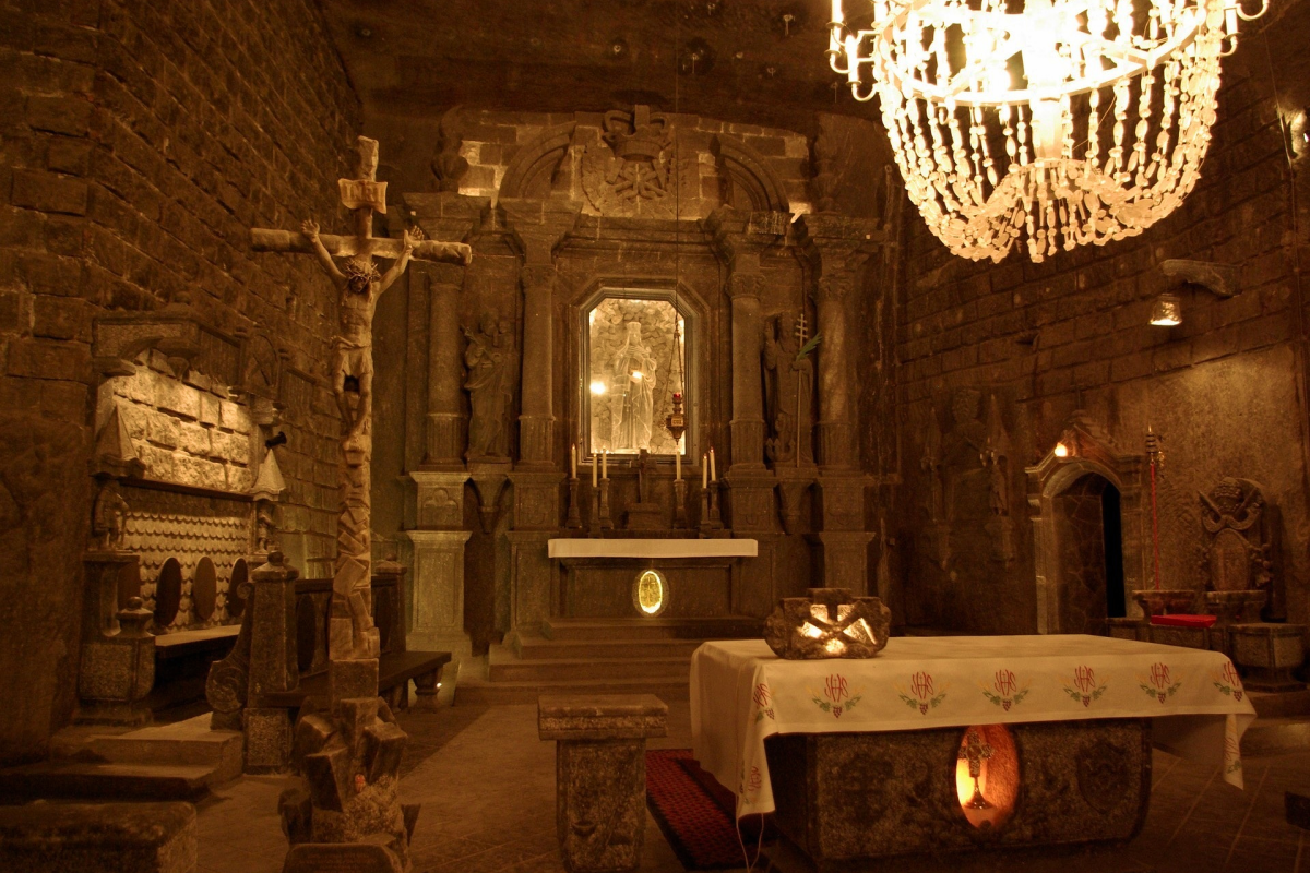 Wieliczka miejsce do odwiedzin z dziećmi podczas ferii zimowych niedaleko Krakowa