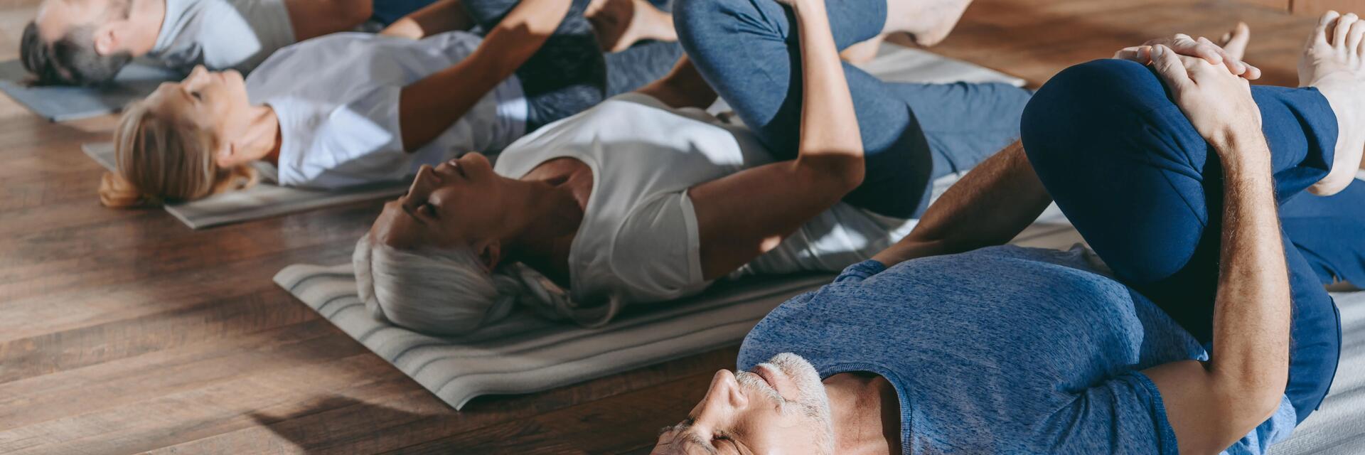 programme exercices faciles sport à la maison après 70 ans