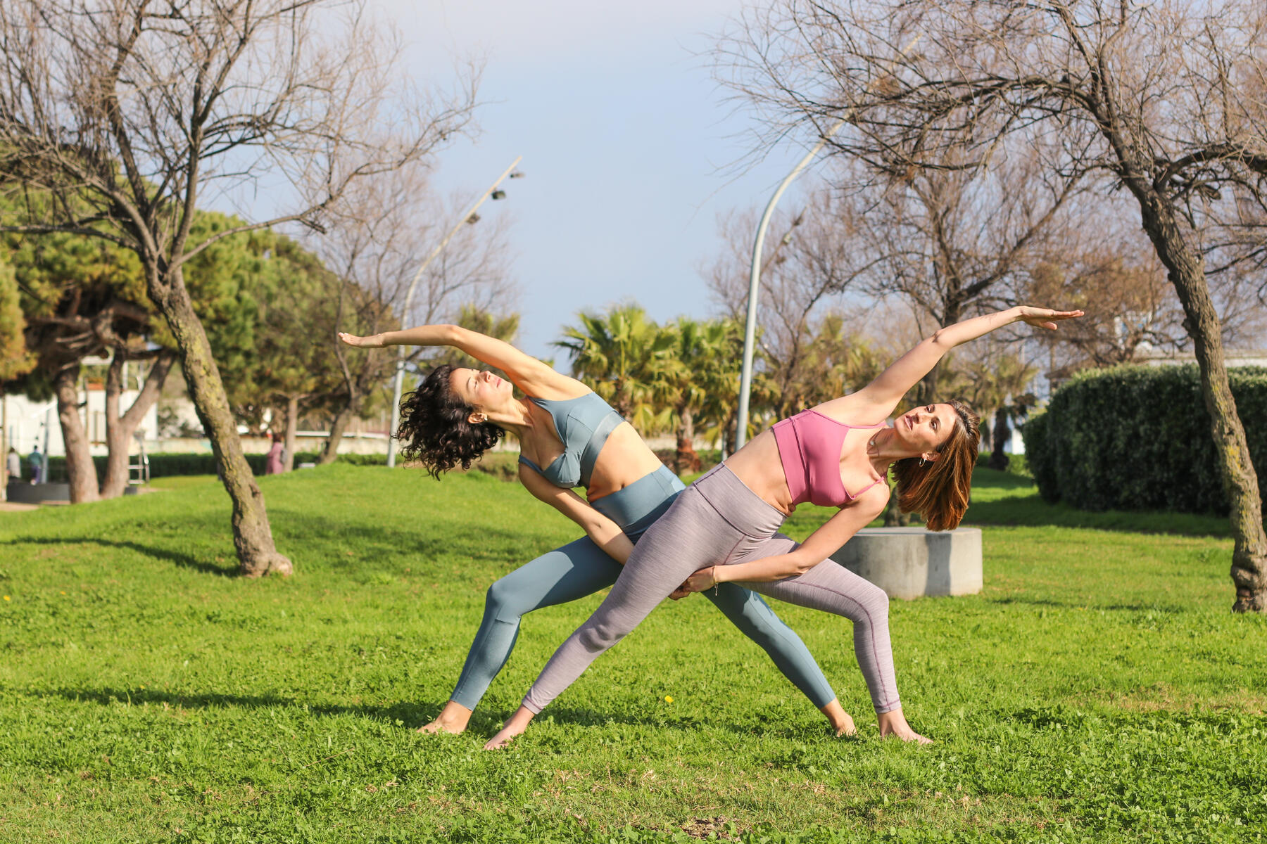 Yoga duo : quelles positions ou postures de yoga faire à deux ?