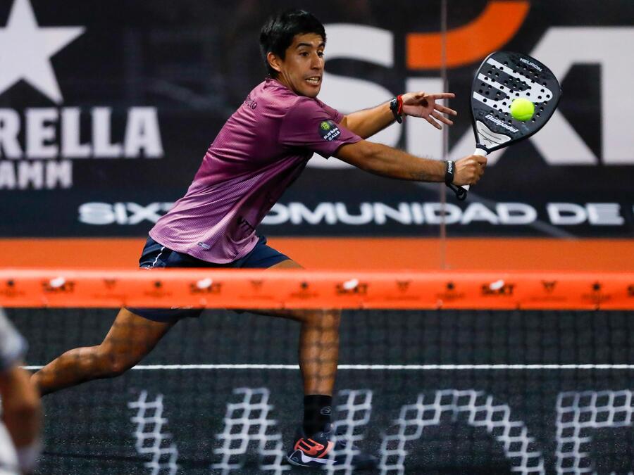 Federico Chingotto with the Bullpadel Neuro 23