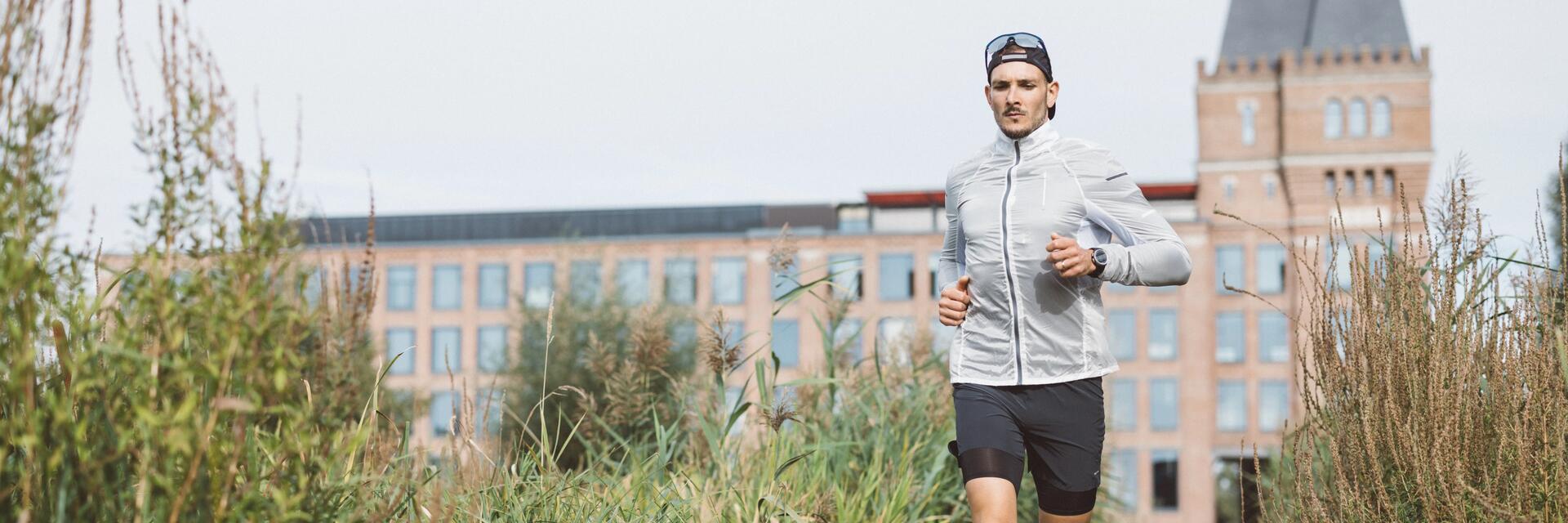 courir_par_temps_venteux