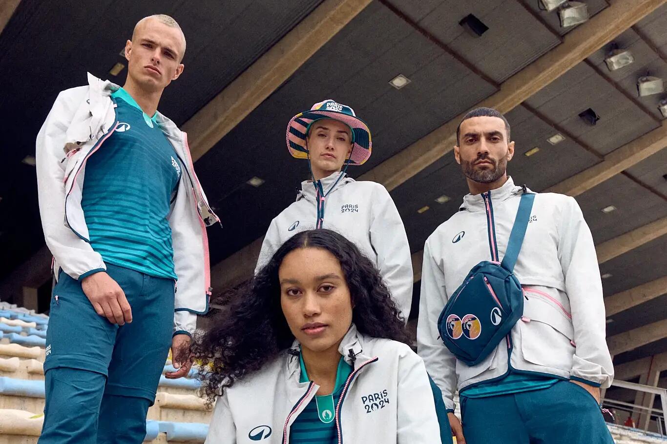 Médaille d’or pour les tenues des volontaires 