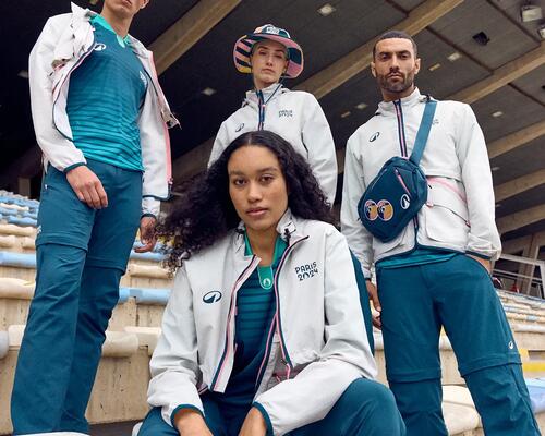 Médaille d’or pour les tenues des volontaires 