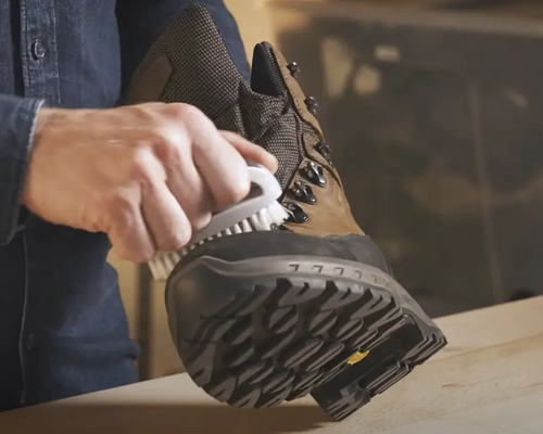 Bien entretenir ses chaussures de chasse