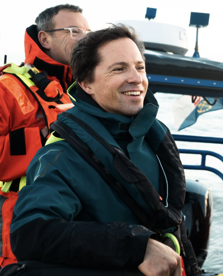 Co-create offshore sailing apparels for the Vendée Globe 2024