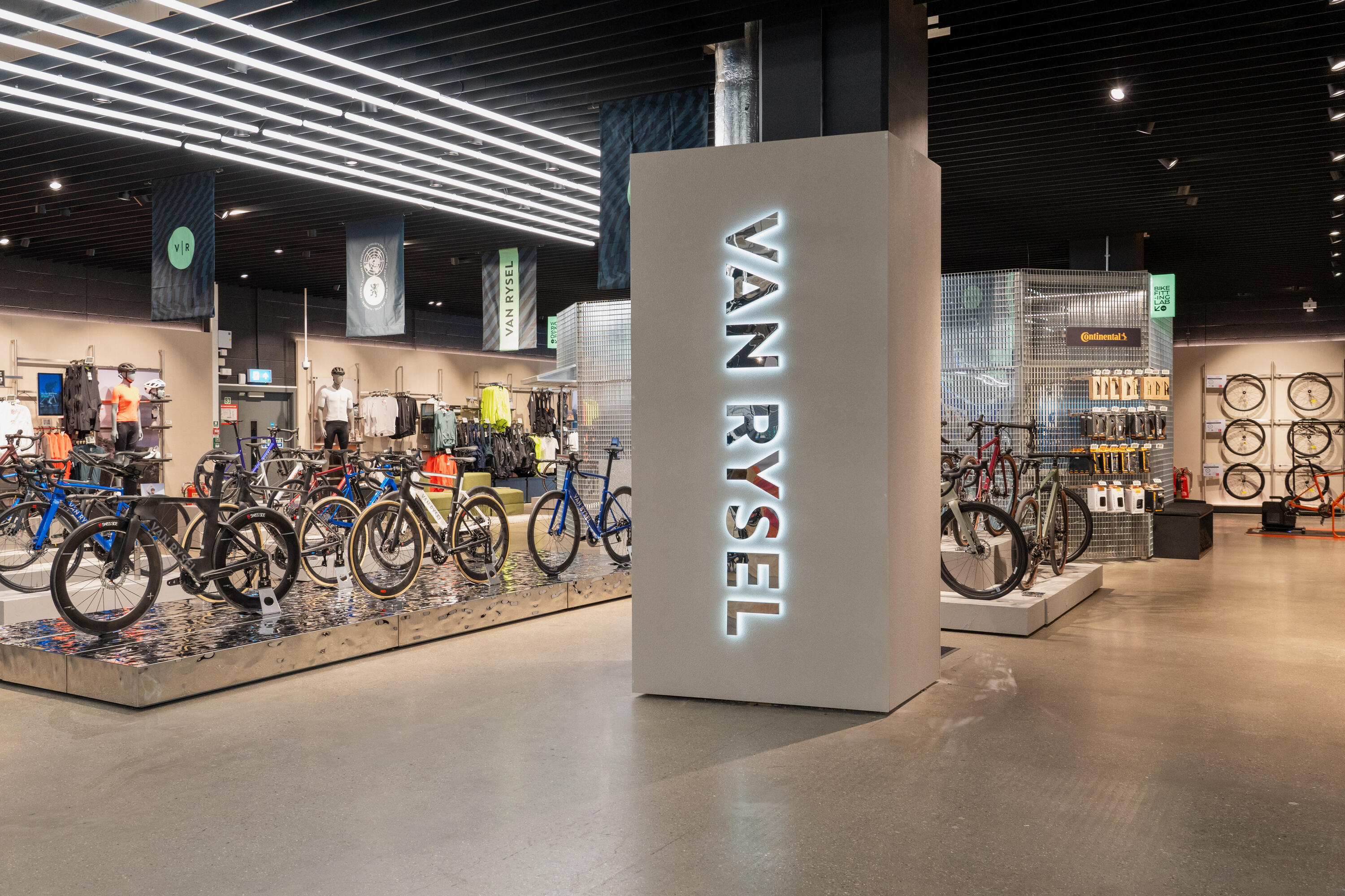 Tienda Van Rysel en Paseo Santa María de la Cabeza, 70 en Madrid