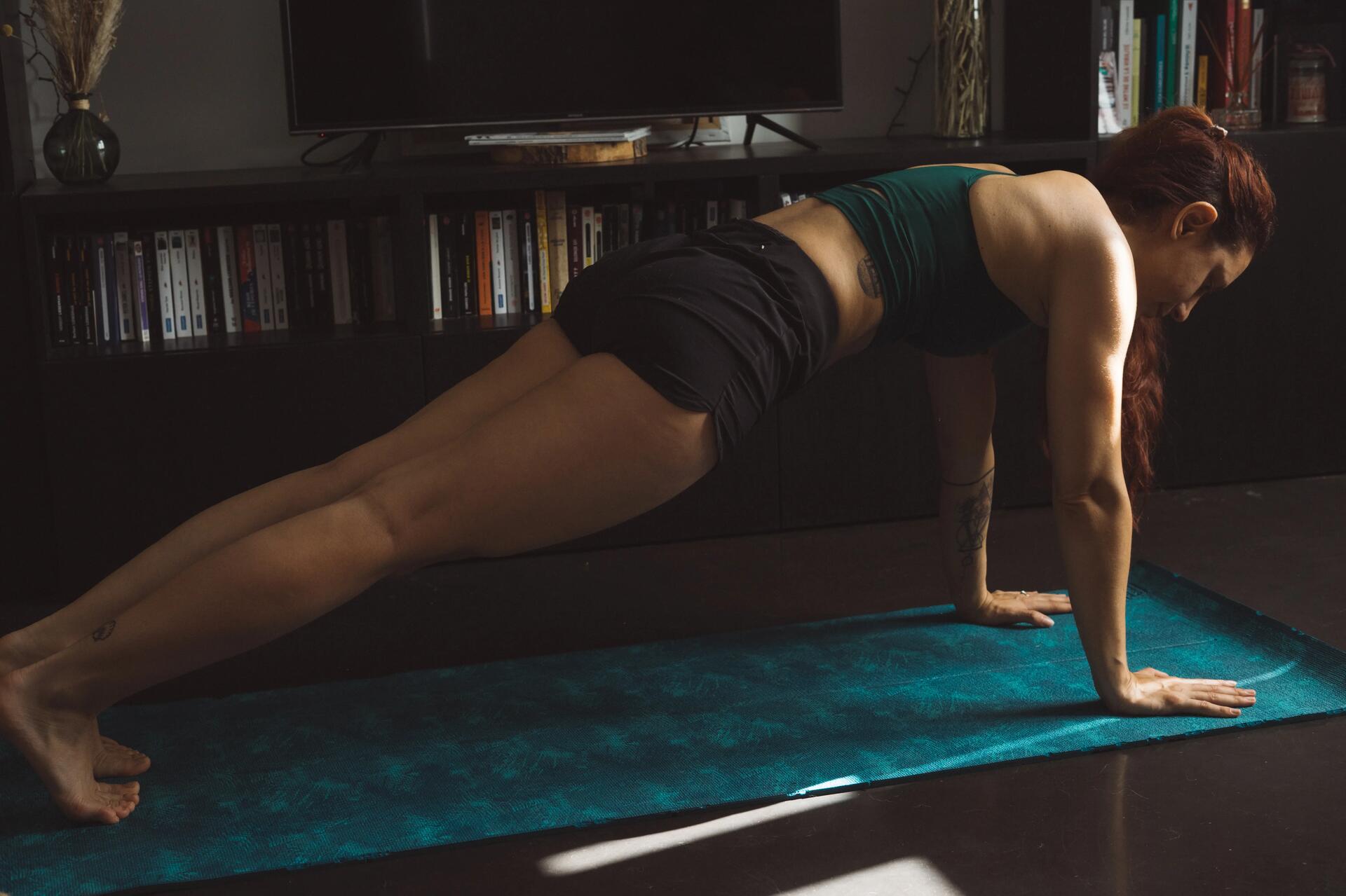 Plancha con brazos extendidos 