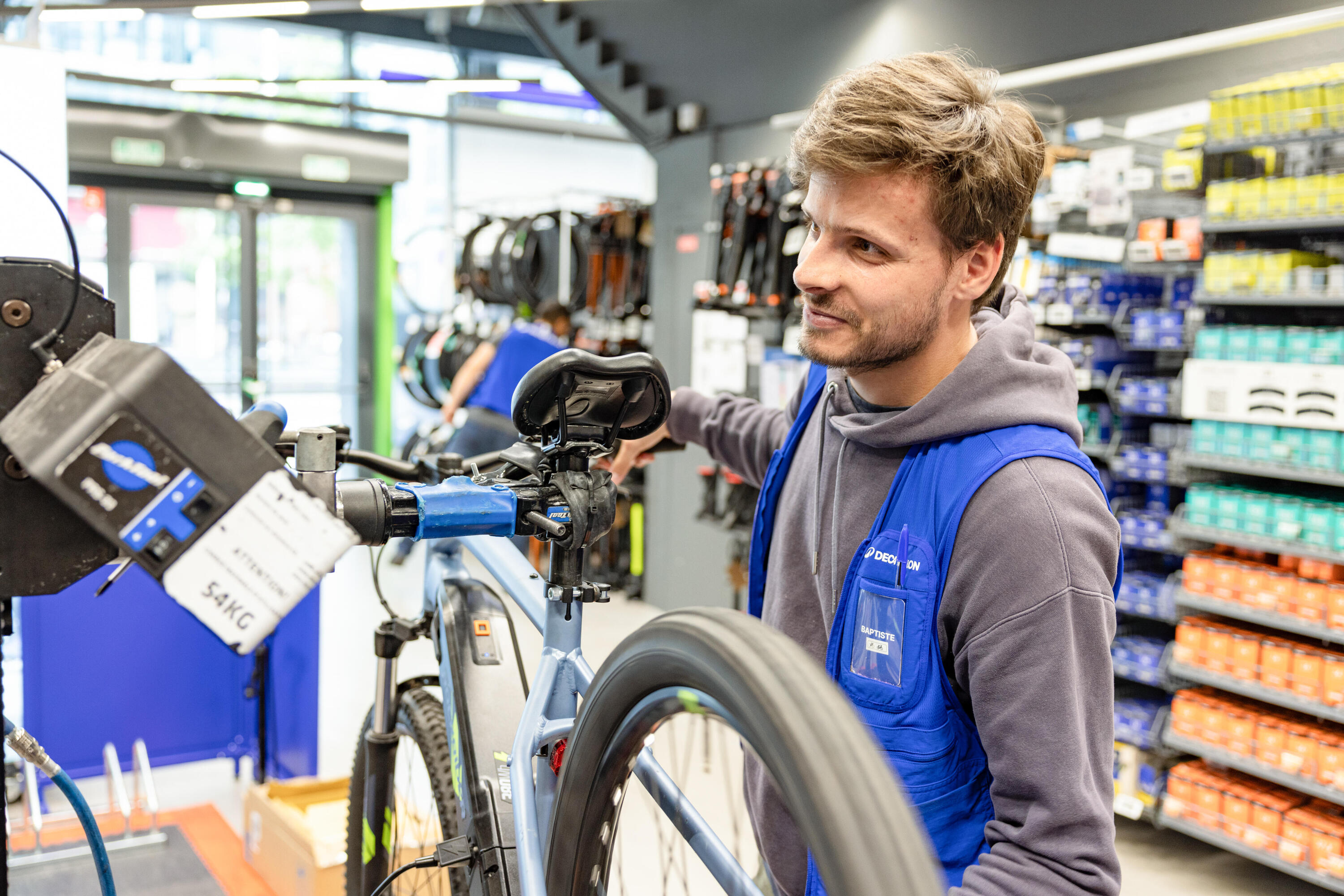 Fahrrad Reparatur bei Decathlon