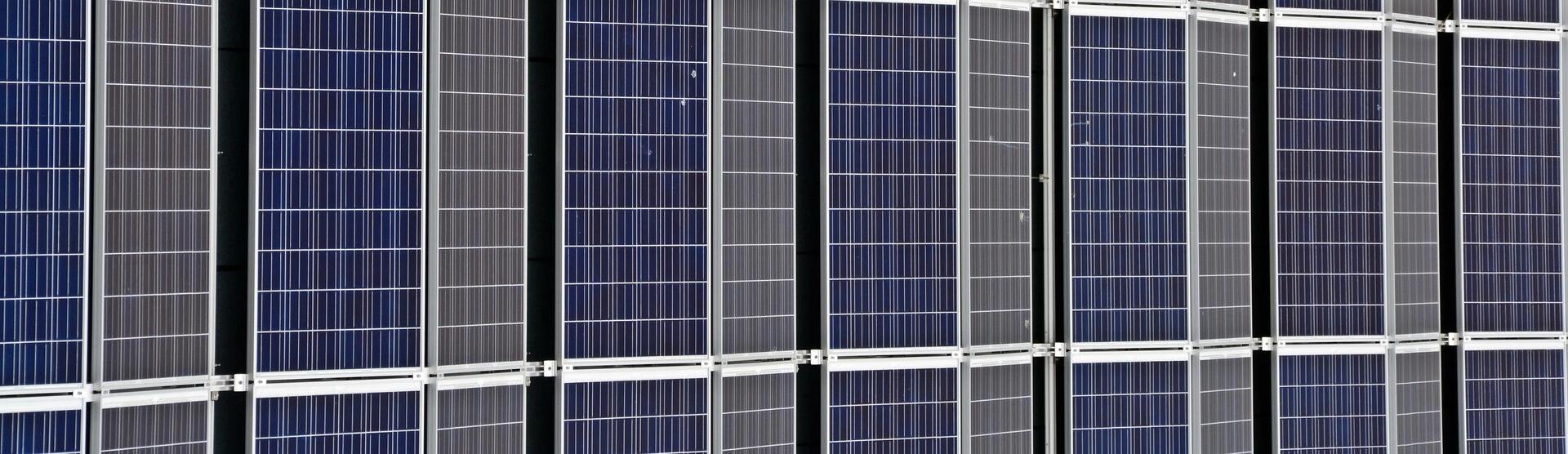 Photo de panneaux solaires 