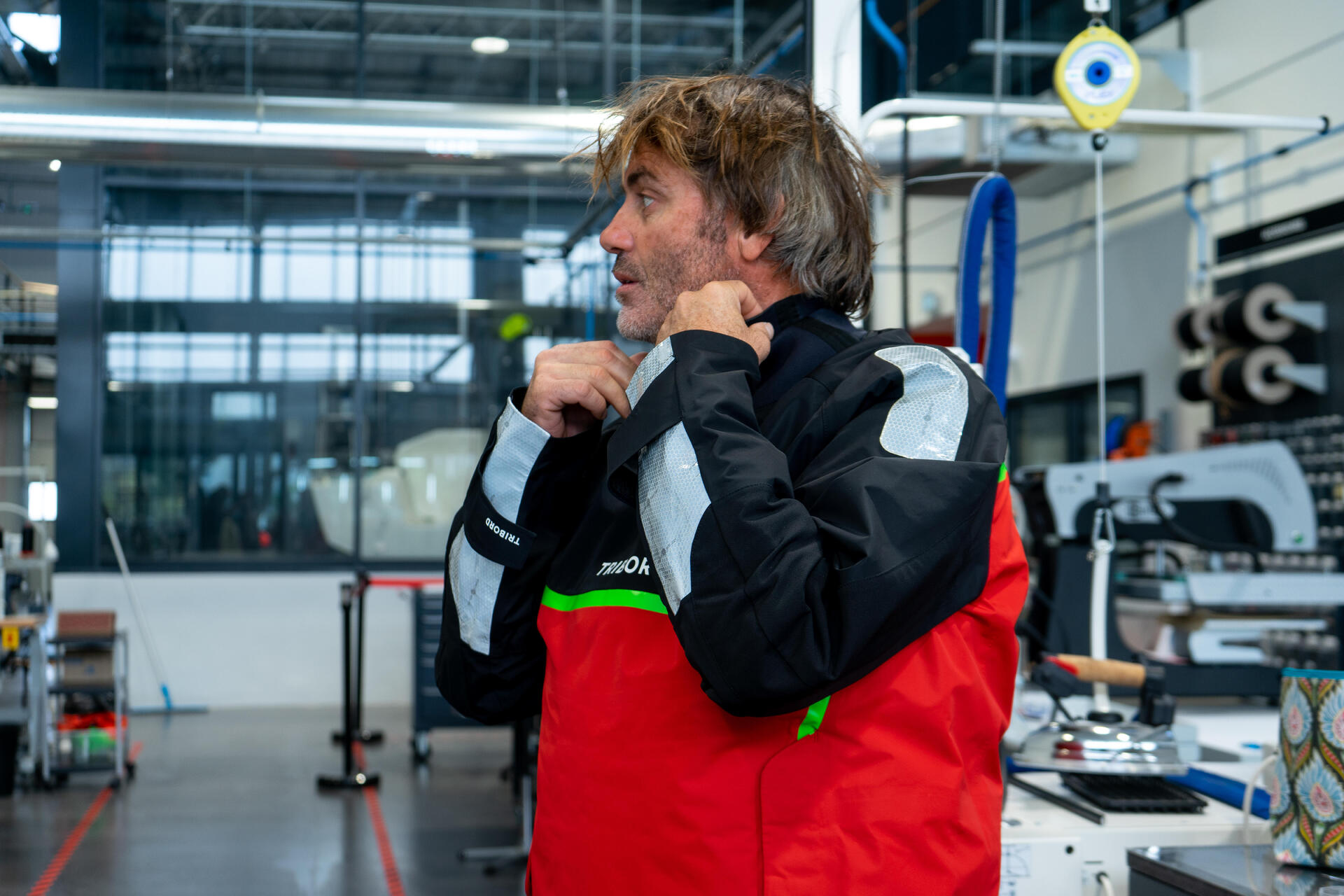 Créer la tenue de voile offshore avec un vainqueur du Vendée Globe