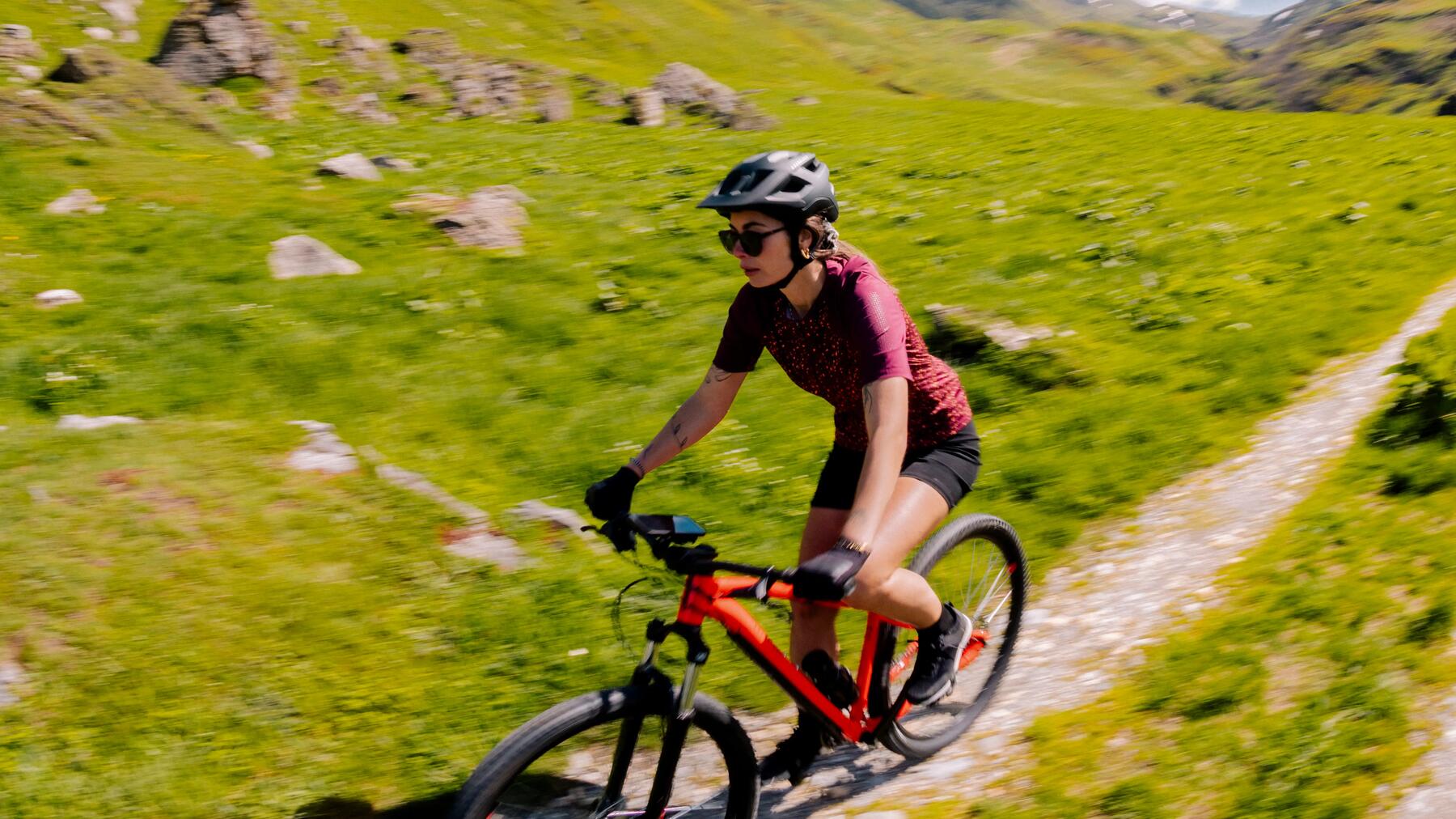 Blickführung und Linienwahl helfen dir dabeia uch in den Bergen mit dem MTB sicher unterwegs zu sein