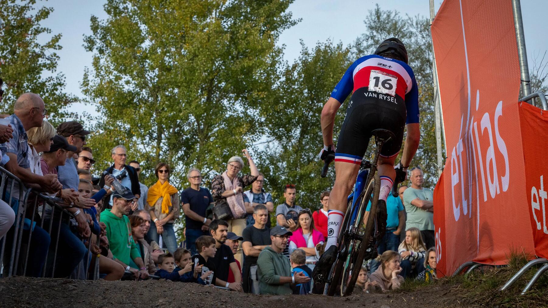 Il ciclocross, uno sport di culto nelle Fiandre. E presto dappertutto?