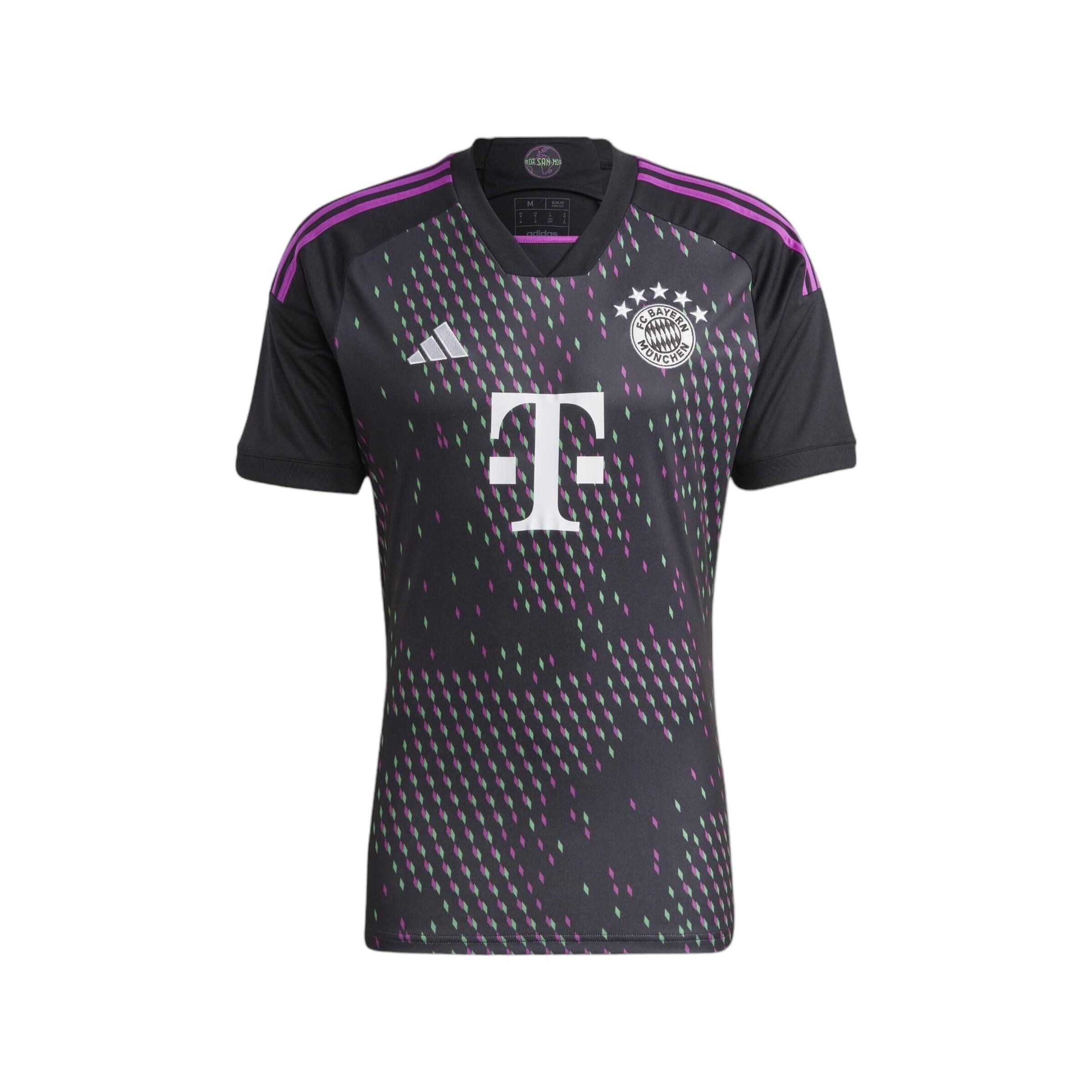 Adidas t-shirts