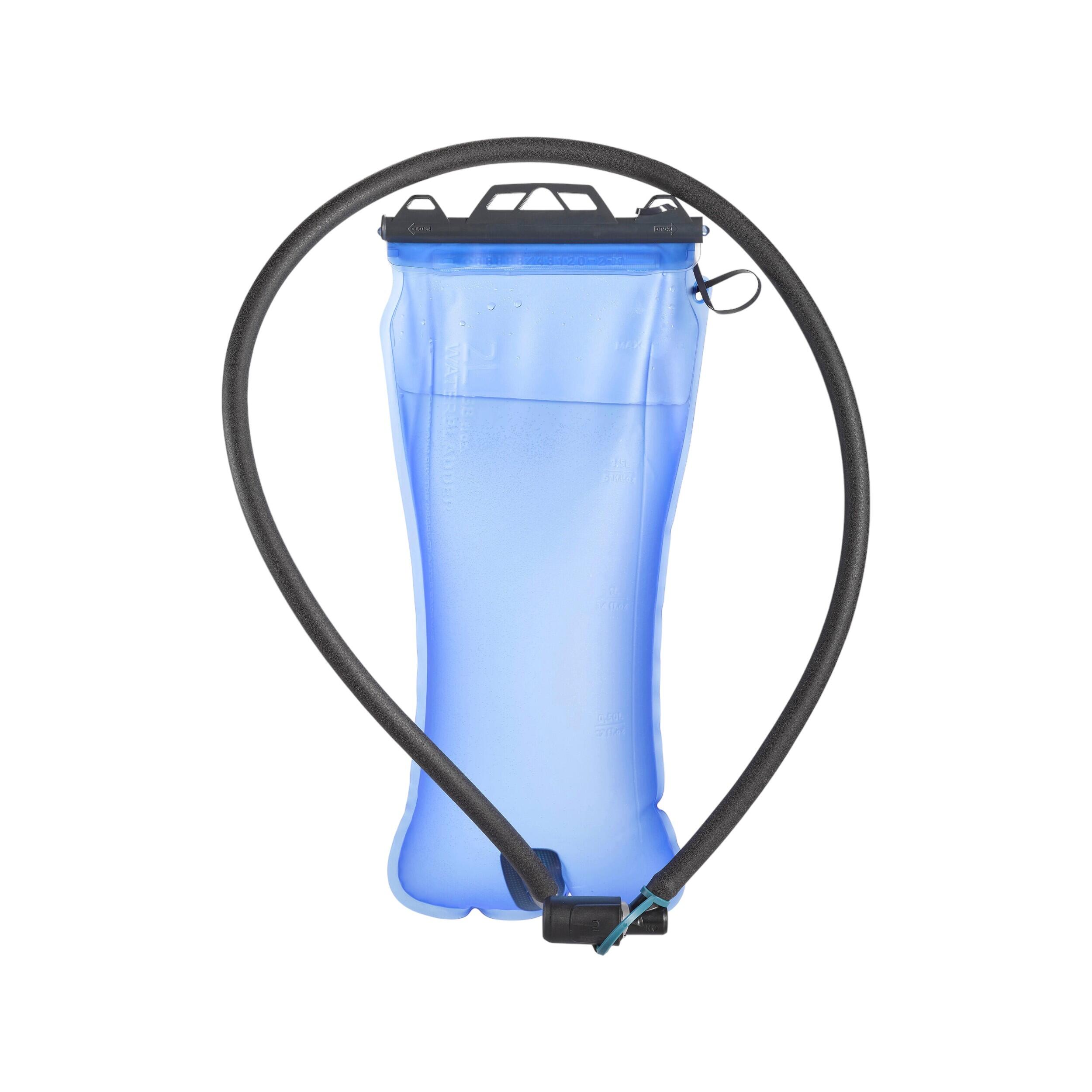 Jerrycans en waterzakken
