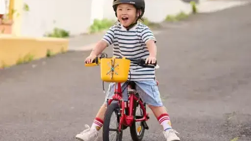 Fahrrad fahren lernen mit Stützrädern