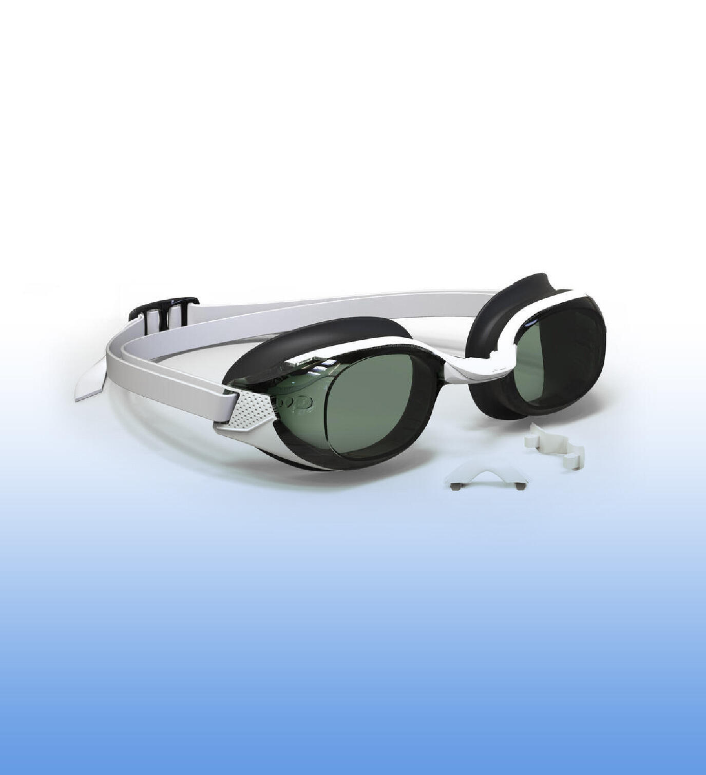 Swimming goggles