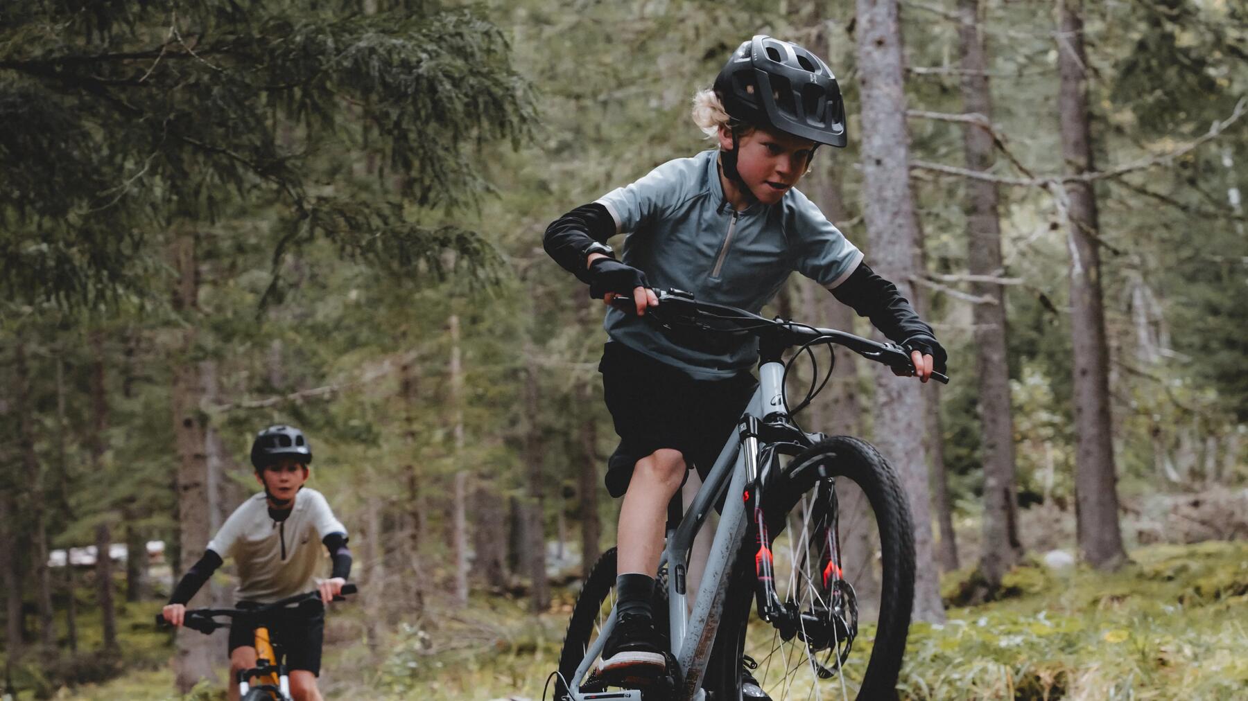 Keine Angst vor engen Kurven auf dem Mountainbike, mit diesen Tipps klappt's.