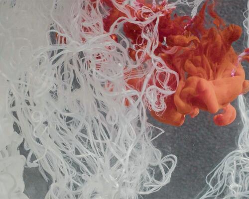 Comment le polyester recyclé transforme nos déchets en vêtements