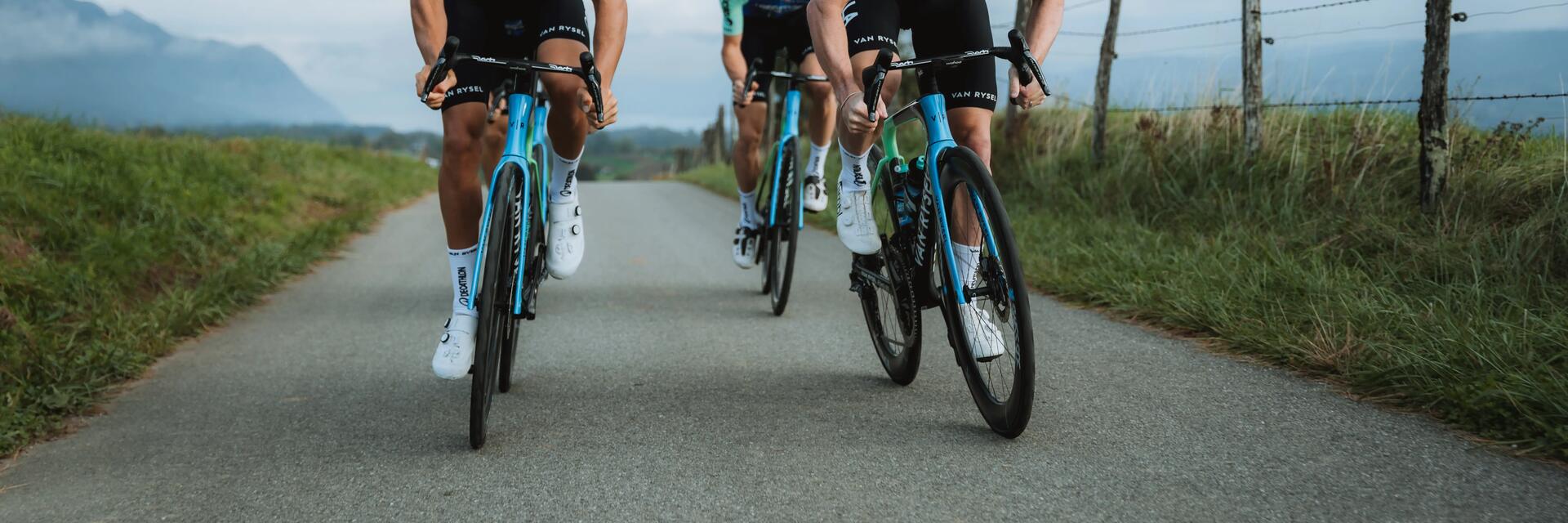 Group Cycling: The Benefits of Cycling in Groups