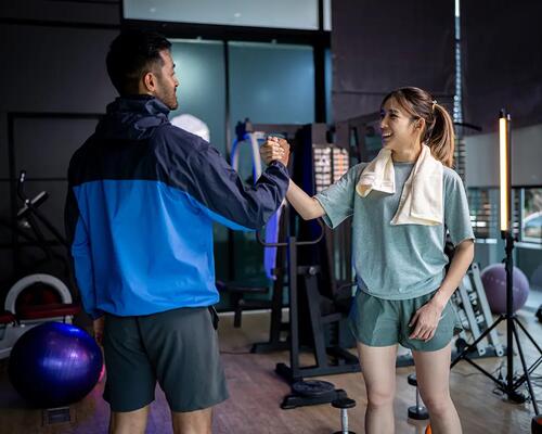 Impianto produttivo con lavoratrici e lavoratori