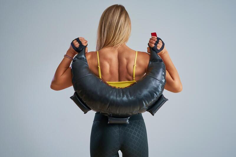 Ćwiczenia na triceps dla kobiet – skuteczny trening na ramiona