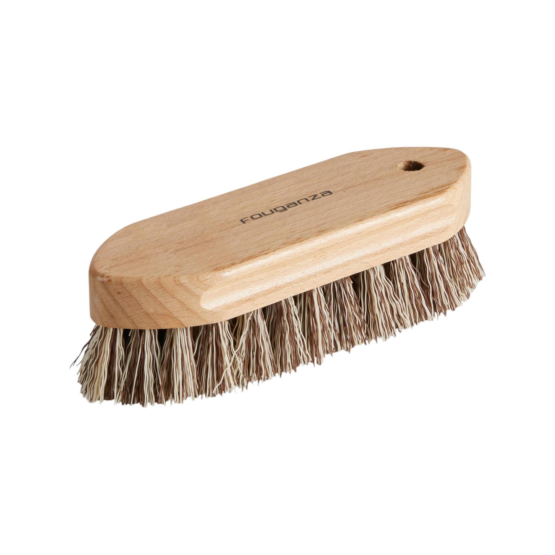 mat-riel-de-grooming-pour-cheval-decathlon