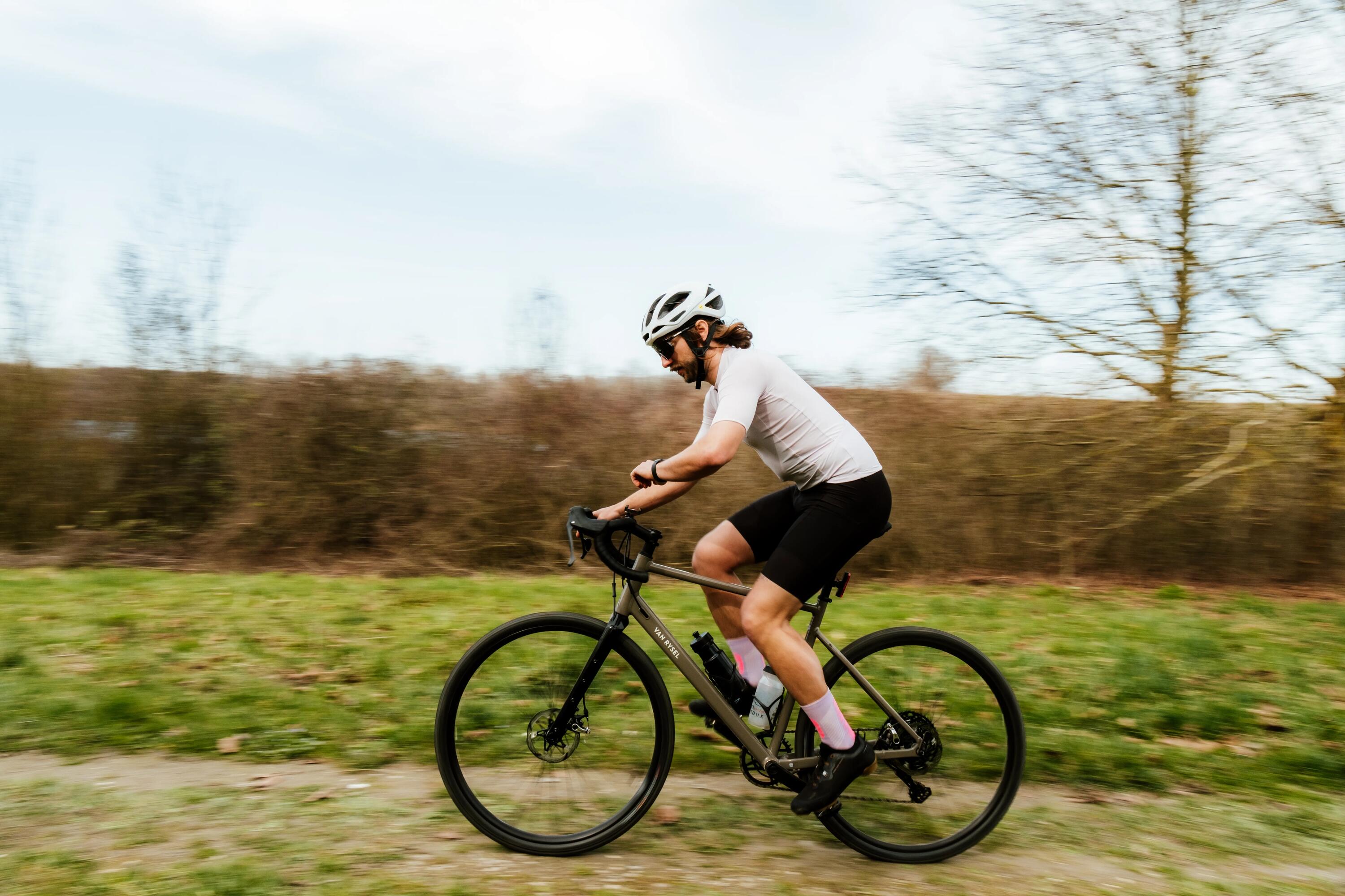 Comment choisir son premier vélo de route ?