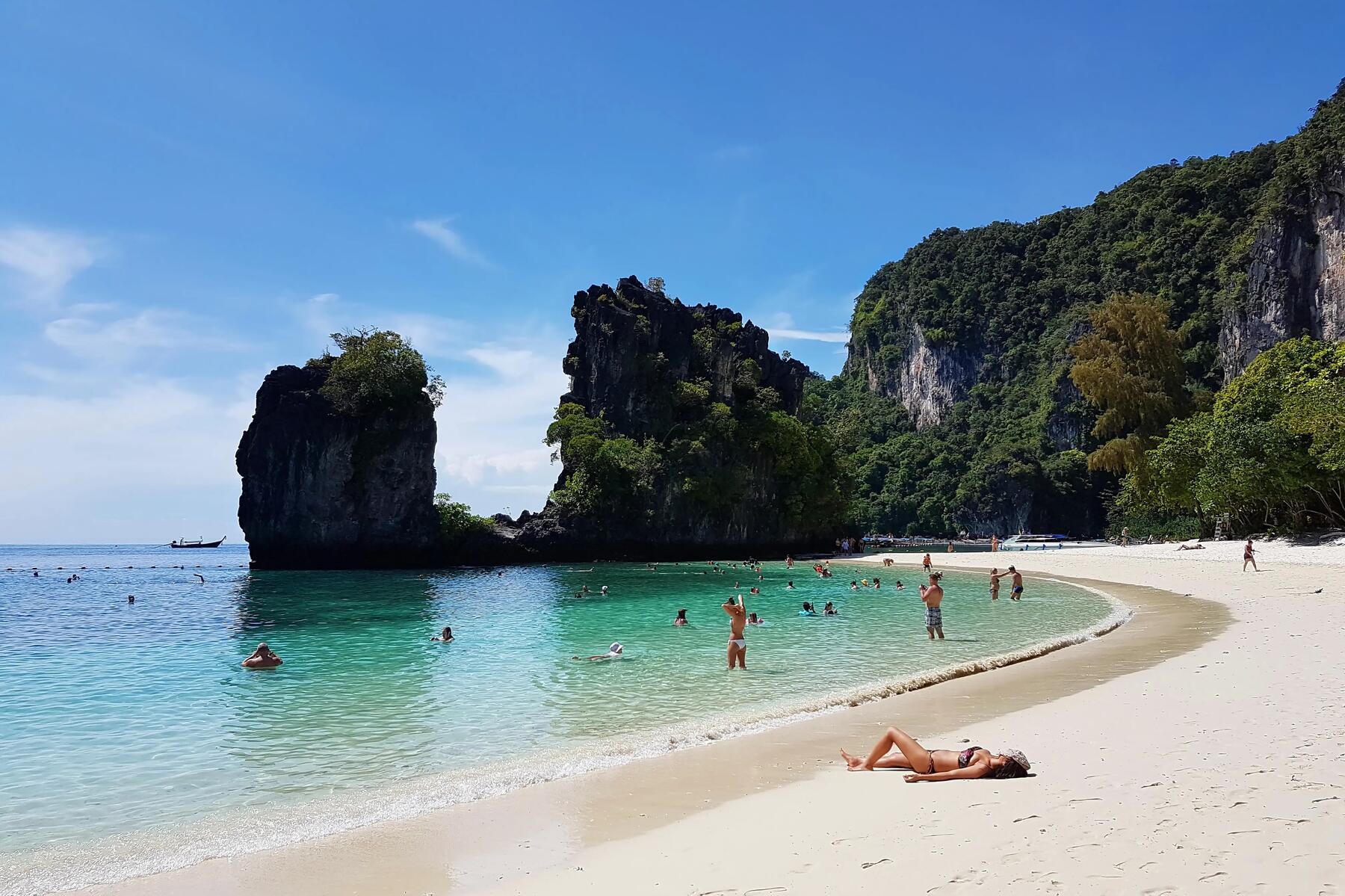เกาะห้องทะเลน่าเที่ยวจังหวัดกระบี่