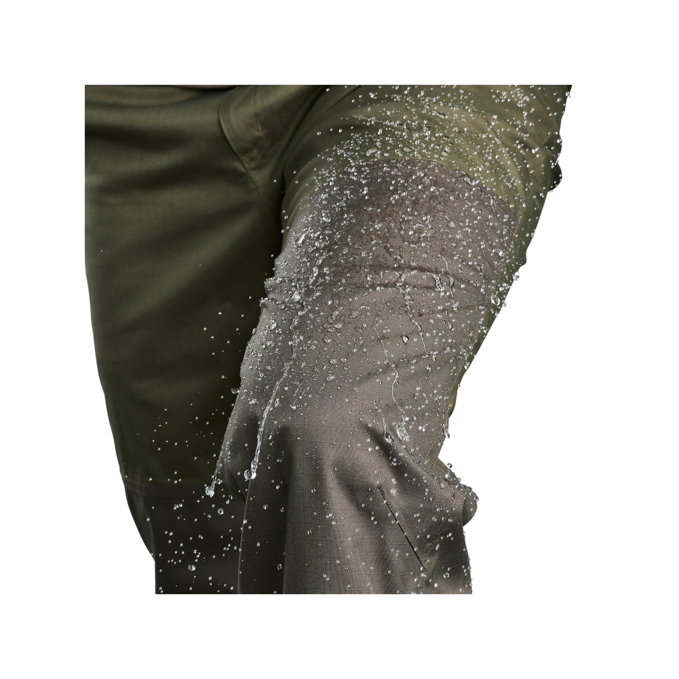 Abbigliamento antipioggia caccia