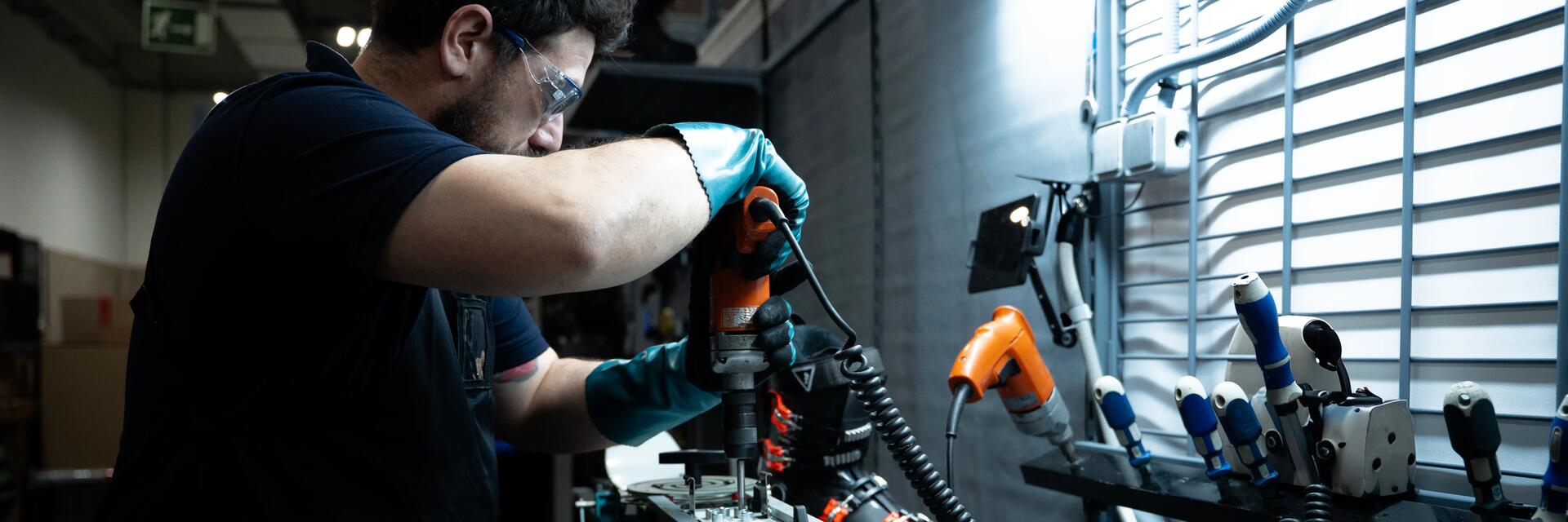 ESQUÍ FONDO CON PIELES ADULTO XC S 500 SKIN+FIJACIÓN ROTTEFELLA