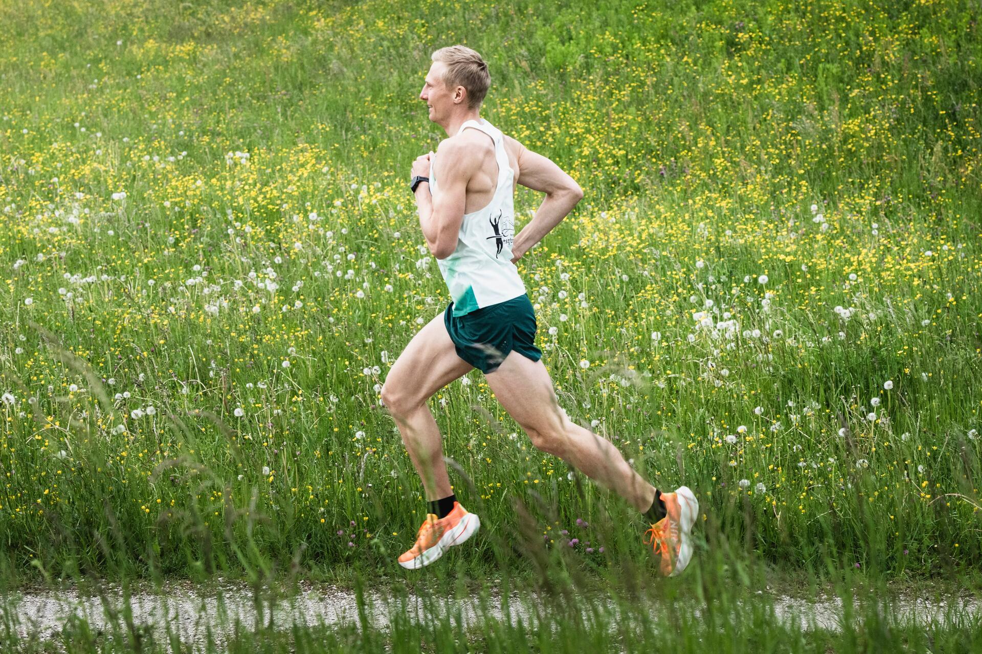Can you use trail running shoes on the road?