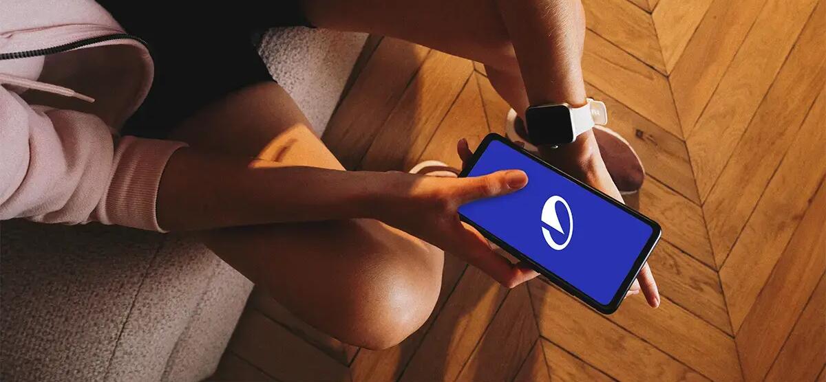 Handy in der Hand