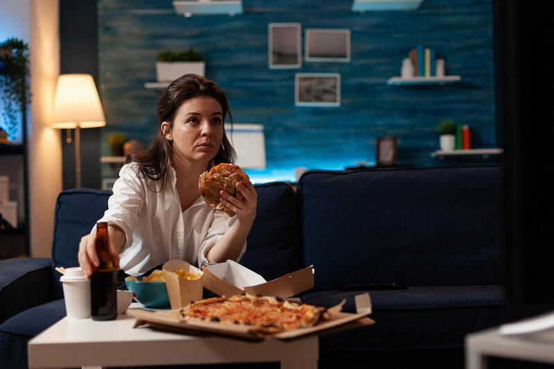 Cheat meal – co to jest oszukany posiłek? Jak wpływa na dietę?