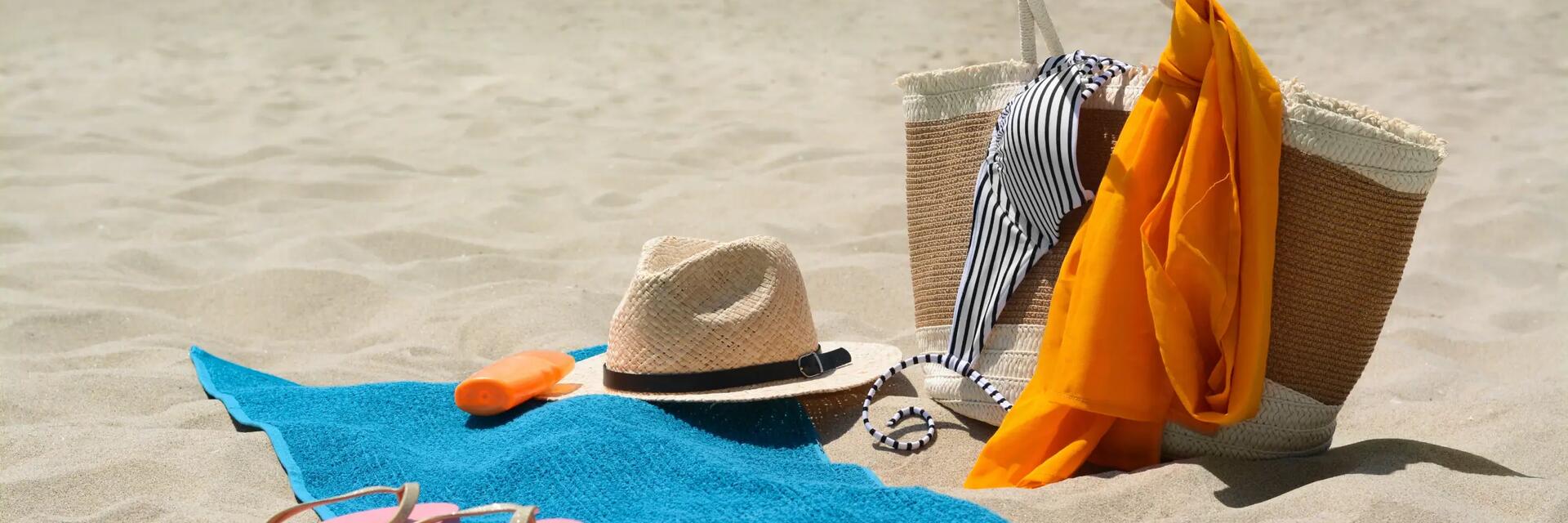 Torba słomiana na plaży
