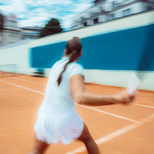 Tess Sugnaux - Tennis