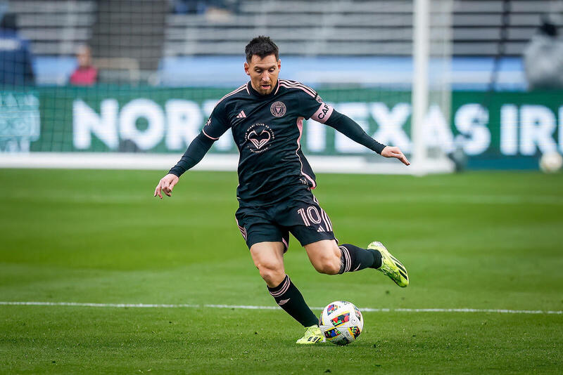 W jakich butach gra Messi? Korki Adidas piłkarza