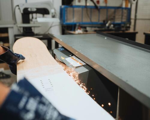 Notre guide d'affûtage pour votre snowboard