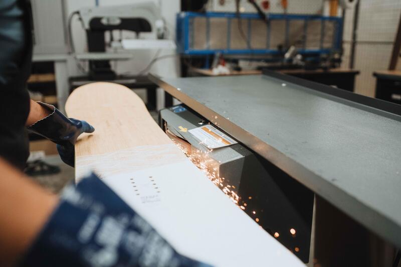 Leitfaden: Wie schleift man ein Snowboard?