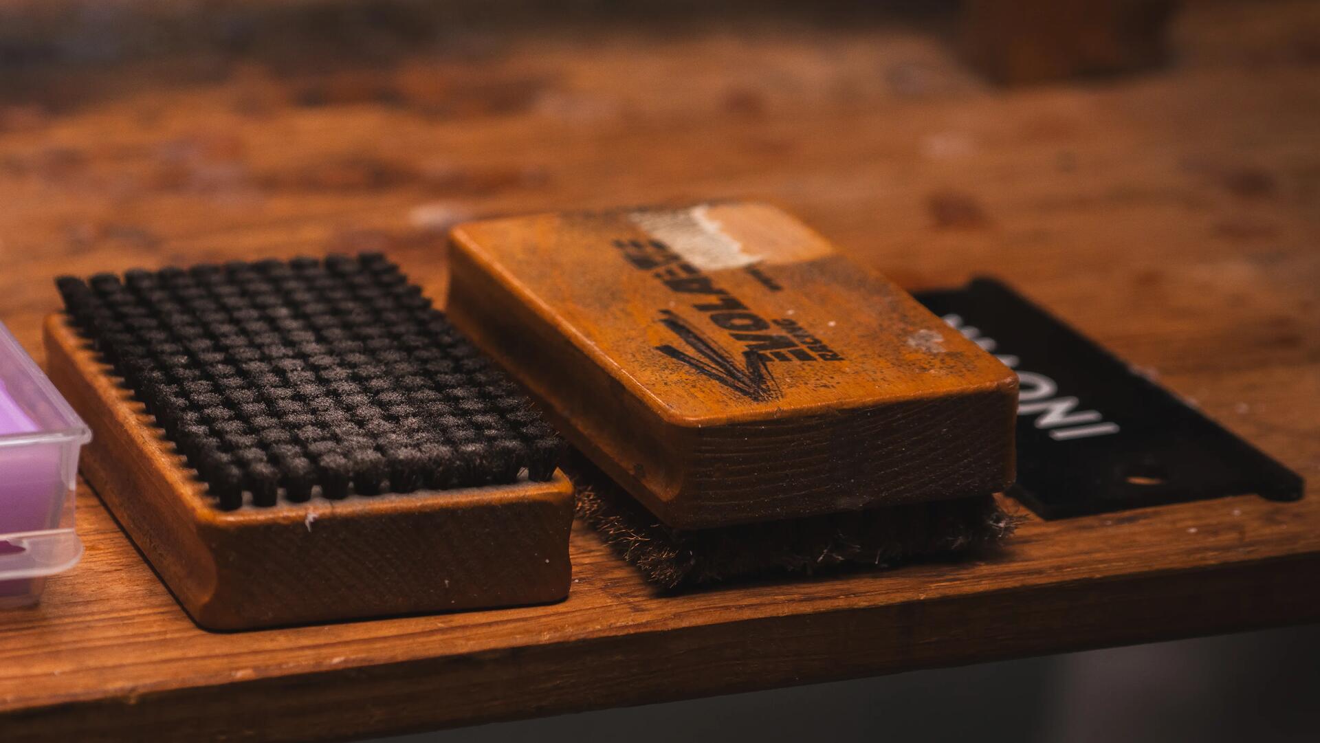 Unser Leitfaden zum Schleifen deines Snowboards