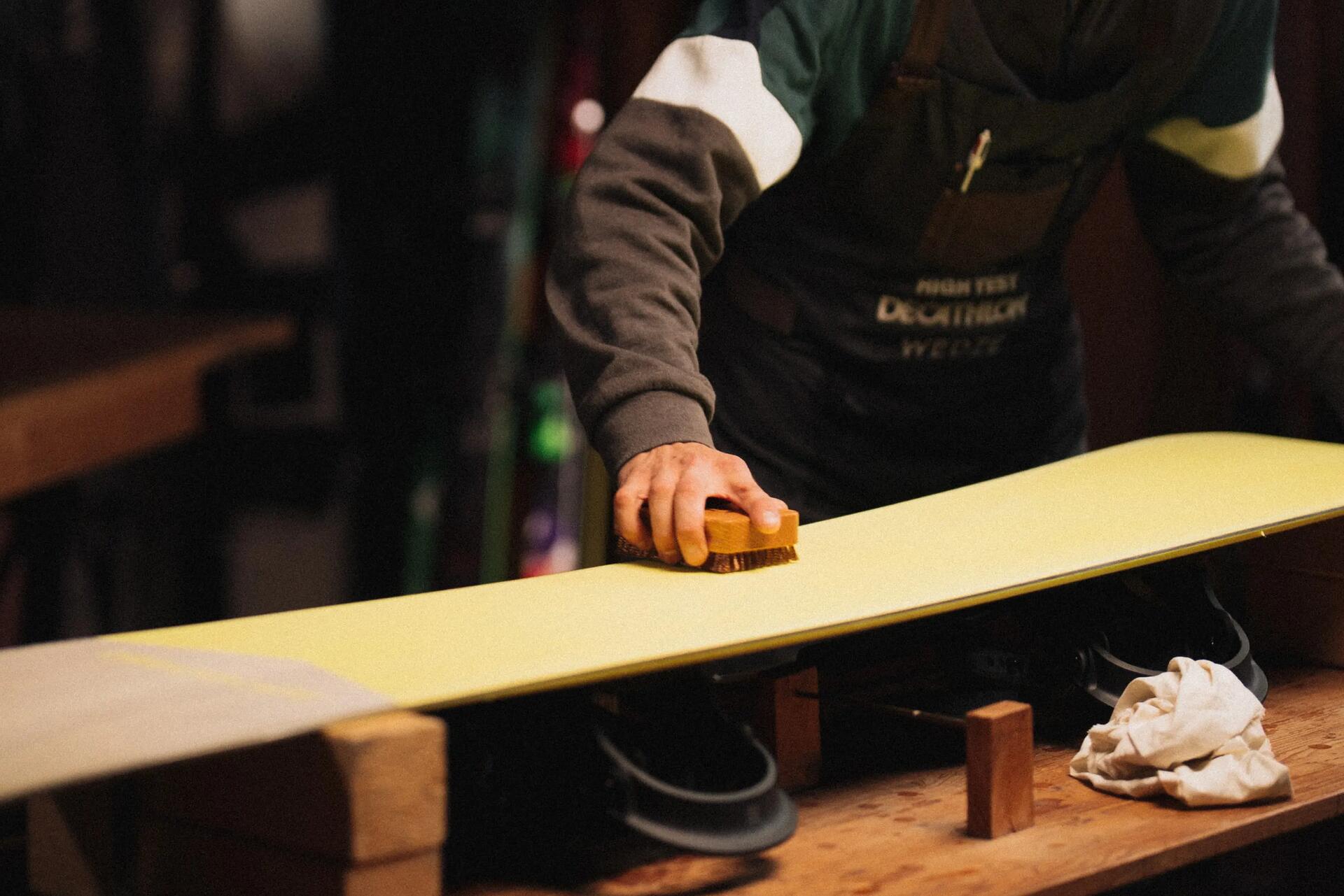 Wie wachst du dein Snowboard?