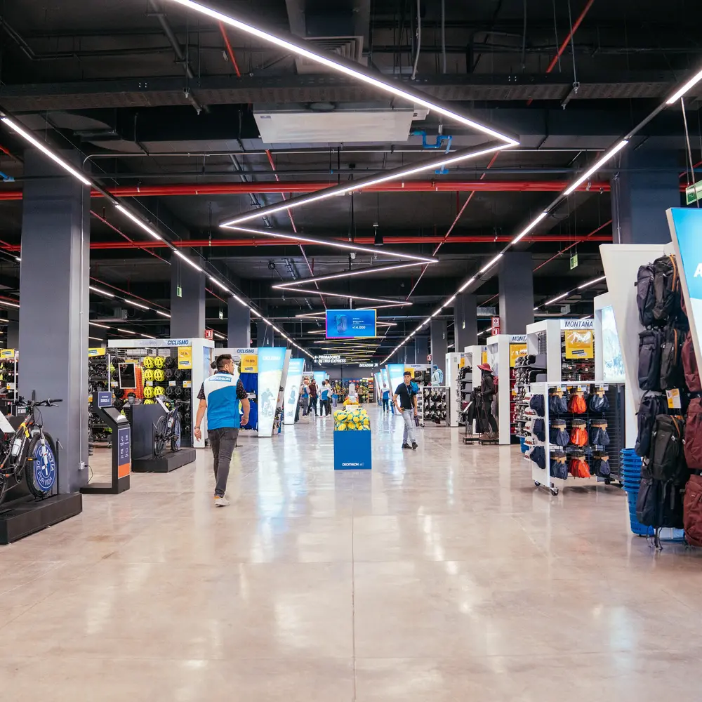 decathlon plaza oeste