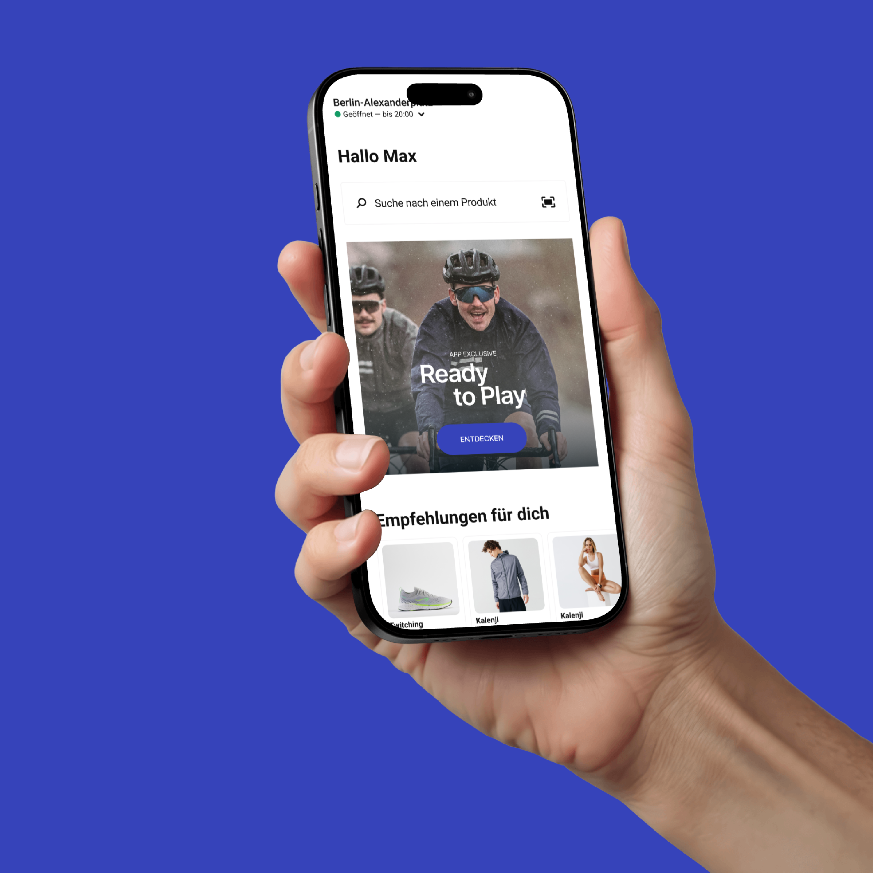 Handy in einer Handy auf der die Decathlon Shopping App ist