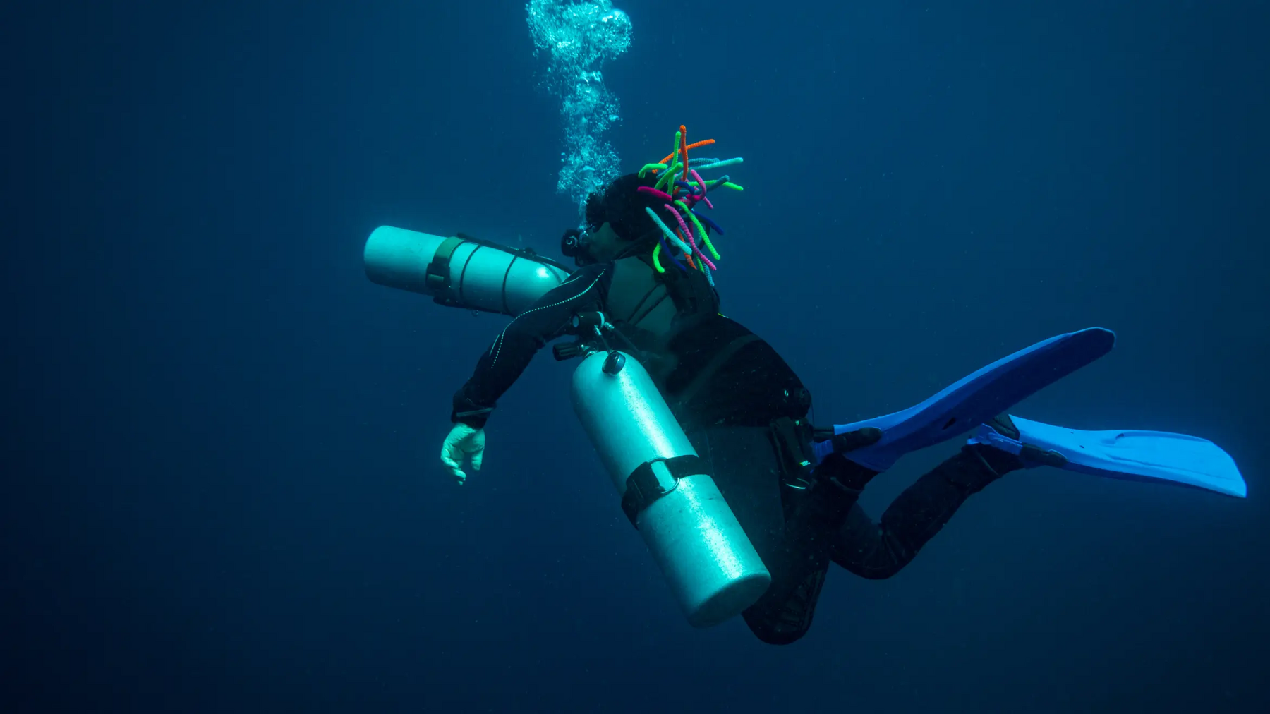 Nurek nurkujący w konfiguracji sidemount