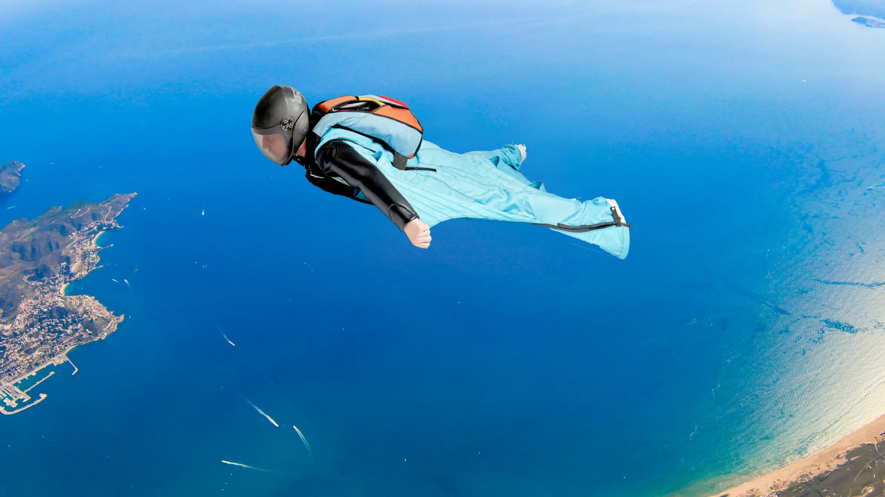 Osoba uprawiający base jumping