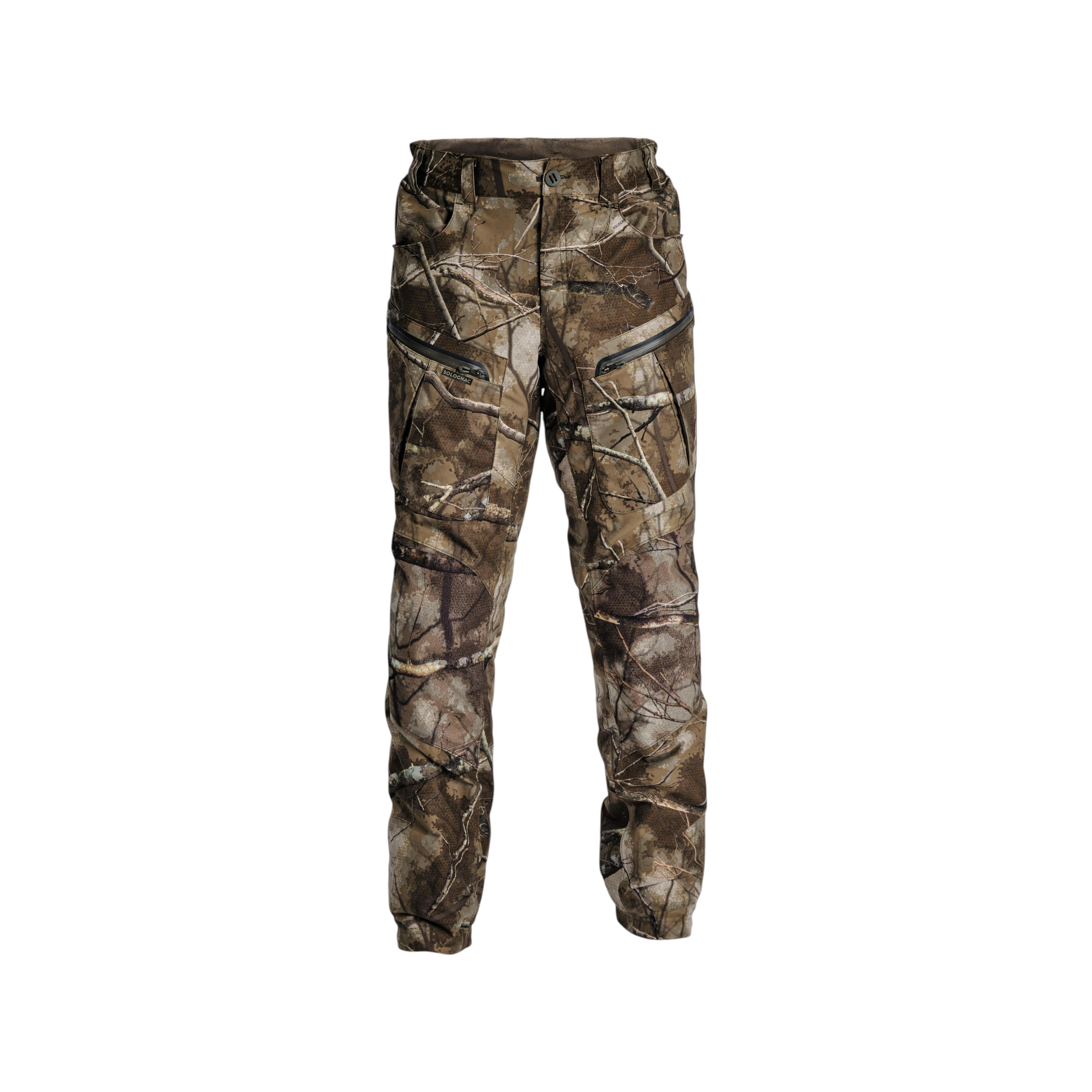 Ensemble plat d'équipement de chasse. Chasseur en tenue de camouflage